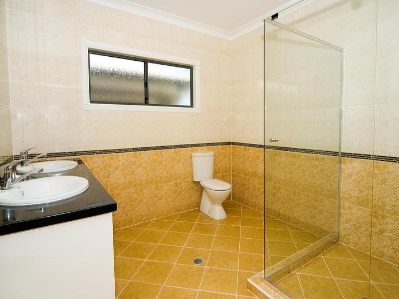 10 St Leonards Street, Coorparoo QLD 4151