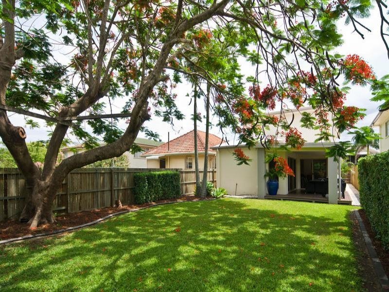 85 Long Street West, Graceville QLD 4075