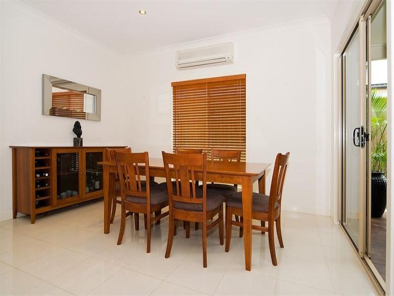 85 Long Street West, Graceville QLD 4075