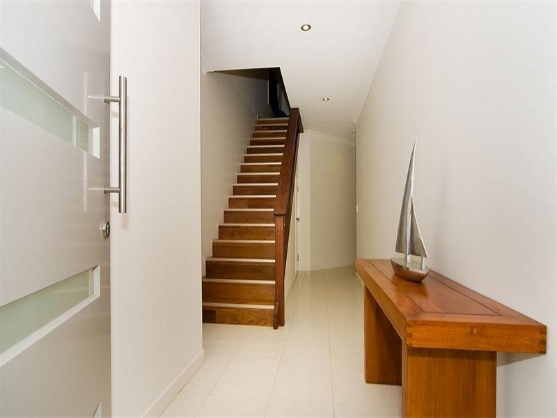 85 Long Street West, Graceville QLD 4075