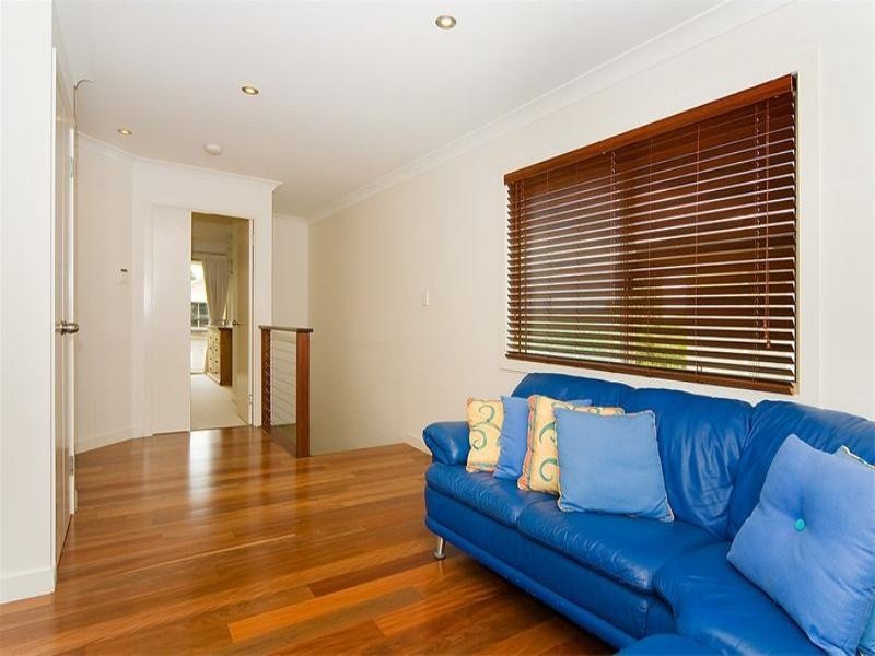 85 Long Street West, Graceville QLD 4075