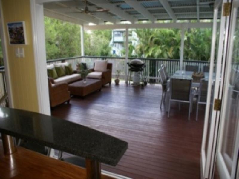 24 Weinholt Street, Sherwood QLD 4075