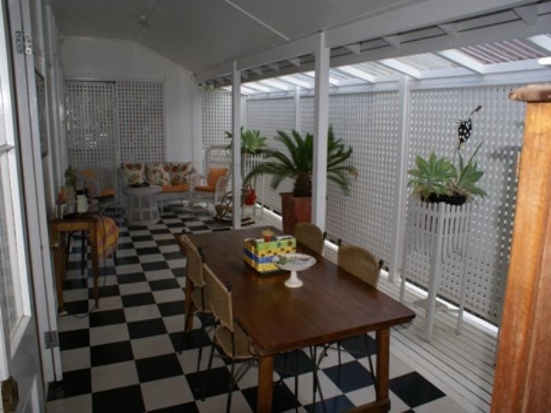 24 Weinholt Street, Sherwood QLD 4075