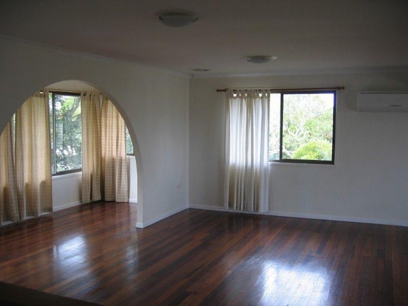 157 Graceville Avenue, Graceville QLD 4075