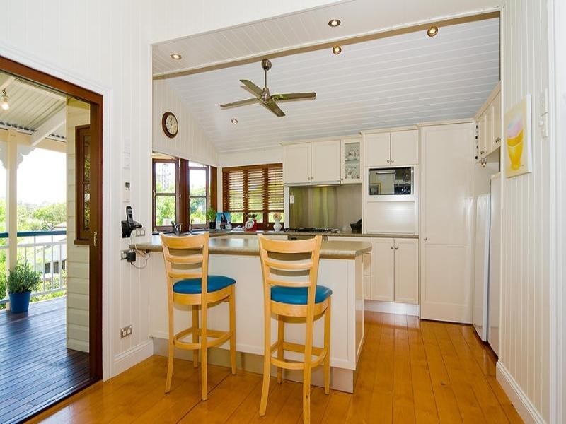 83 Englefield Road, Oxley QLD 4075