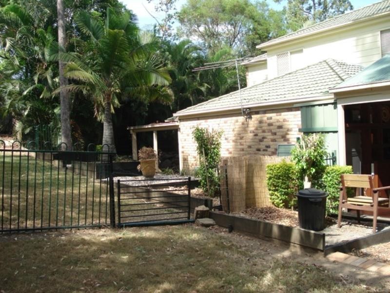 33 Paluna Place, Forest Lake QLD 4078