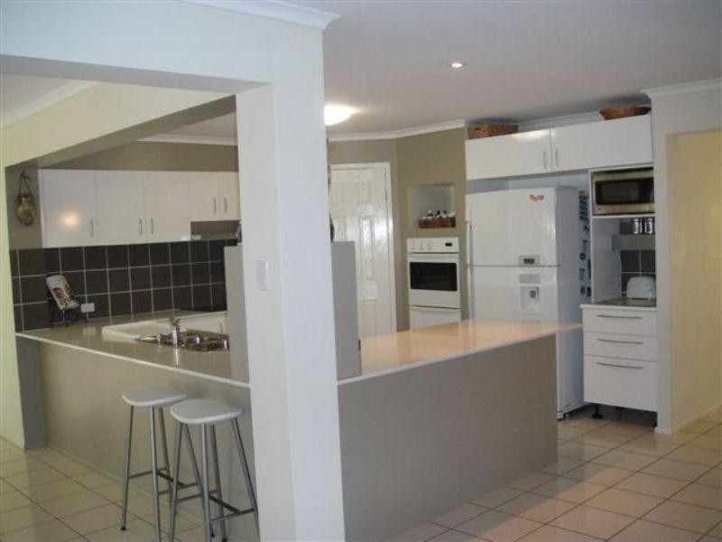 33 Paluna Place, Forest Lake QLD 4078