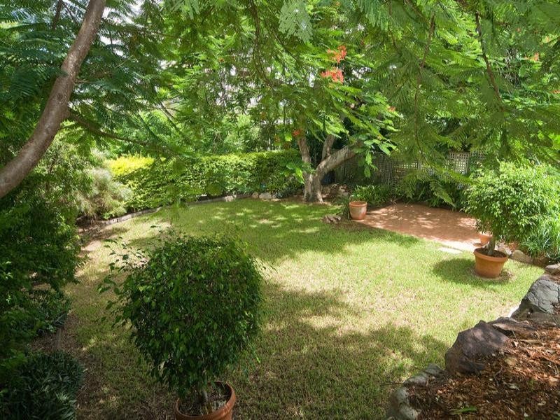 34 Douglas Street, Sherwood QLD 4075