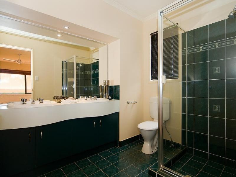 34 Douglas Street, Sherwood QLD 4075