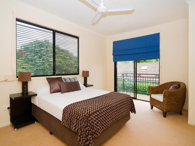 34 Douglas Street, Sherwood QLD 4075