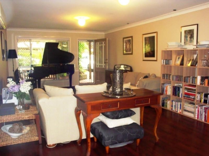 23 Springfield Place, Forest Lake QLD 4078