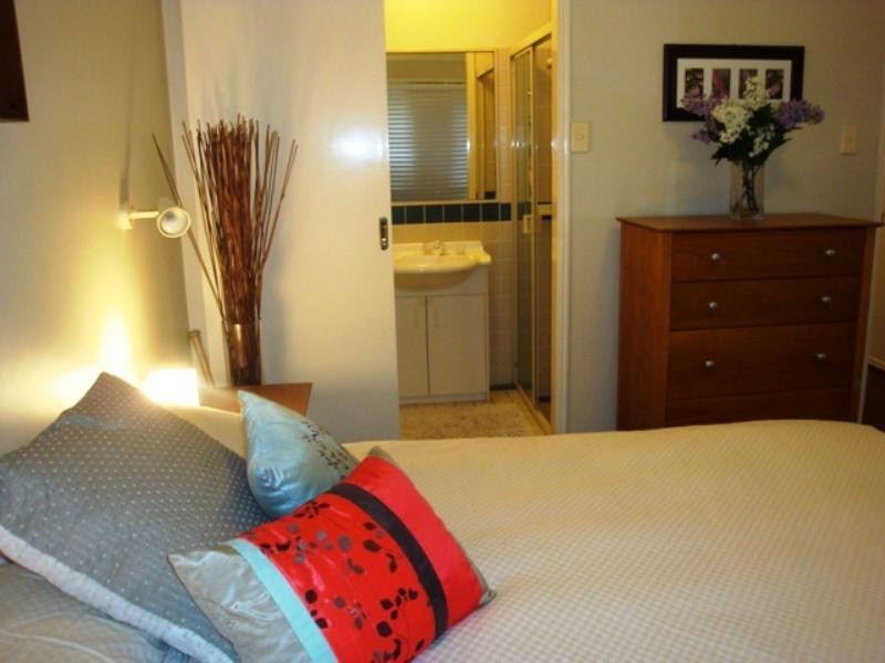 23 Springfield Place, Forest Lake QLD 4078