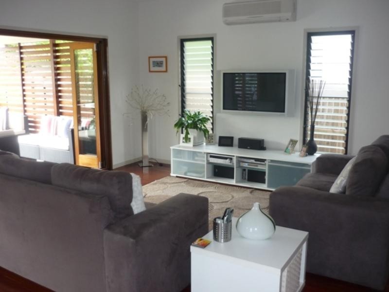 53 Camelot Street, Tennyson QLD 4105
