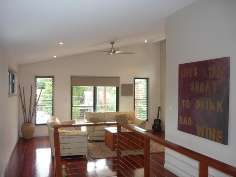 53 Camelot Street, Tennyson QLD 4105