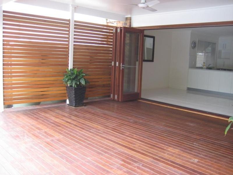 94 Long Street West, Graceville QLD 4075