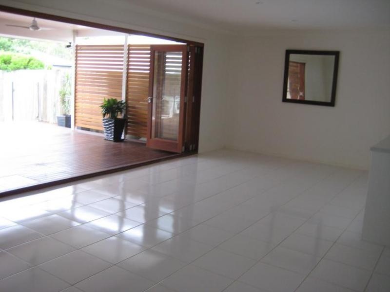 94 Long Street West, Graceville QLD 4075