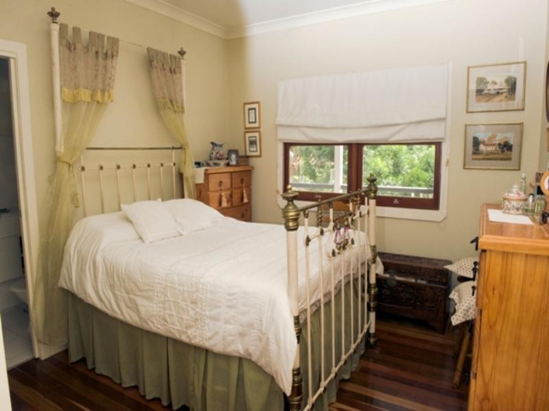 59 Hall Street, Sherwood QLD 4075