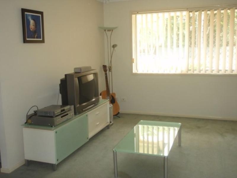 32 Vivian Street, Tennyson QLD 4105