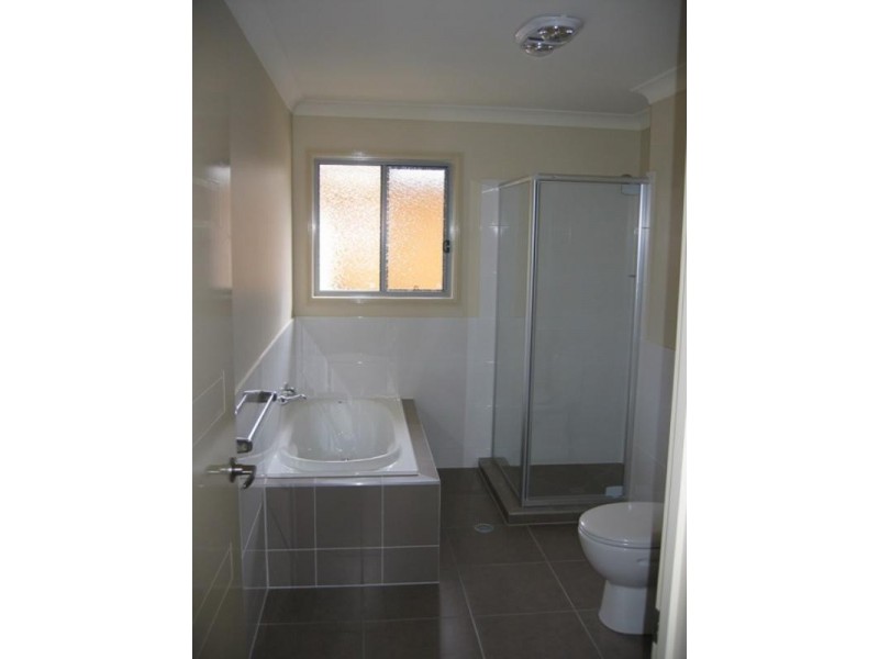 20 Camelot Street, Tennyson QLD 4105