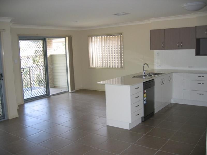 20 Camelot Street, Tennyson QLD 4105