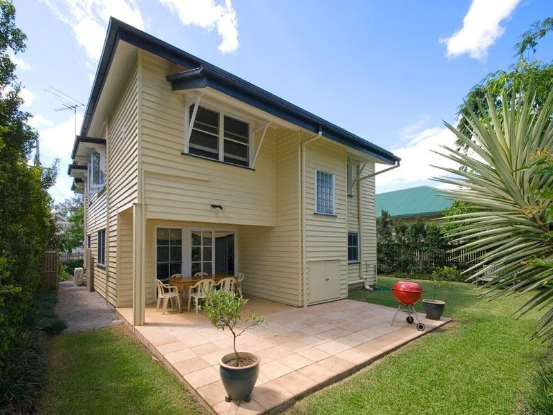 12 Rakeevan Road, Graceville QLD 4075