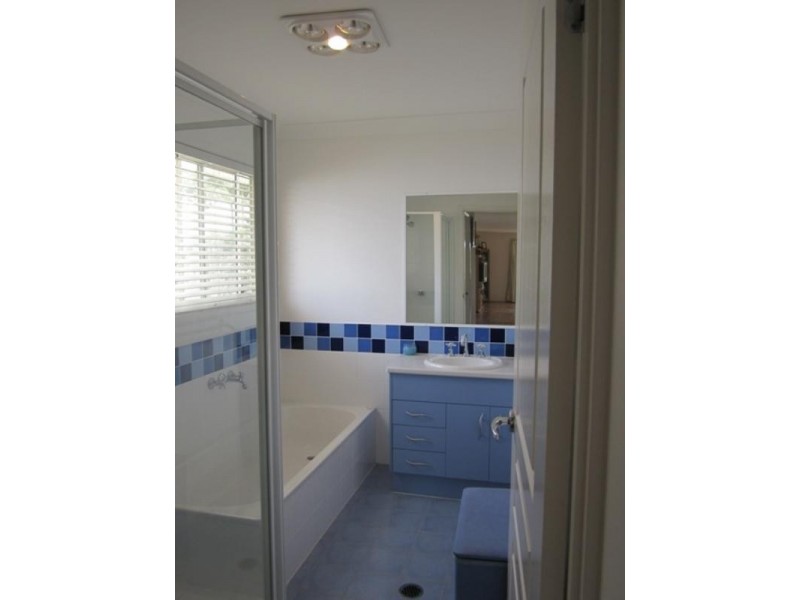 74 Quarry Road, Sherwood QLD 4075