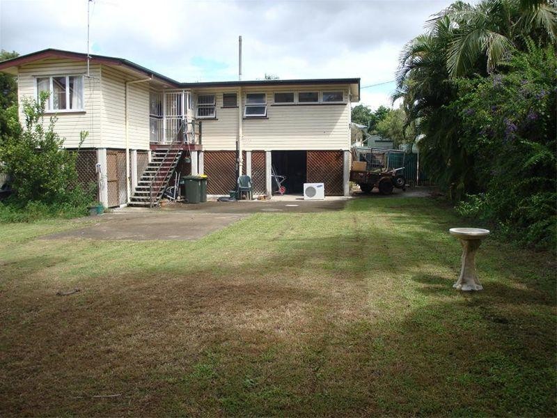 57 William Terrace, Oxley QLD 4075