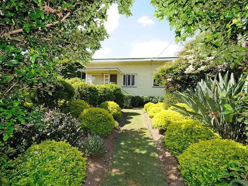 58 Camelot Street, Tennyson QLD 4105