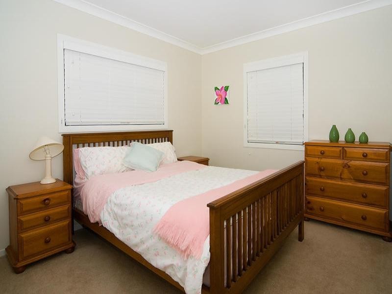 70 Borden Street, Sherwood QLD 4075