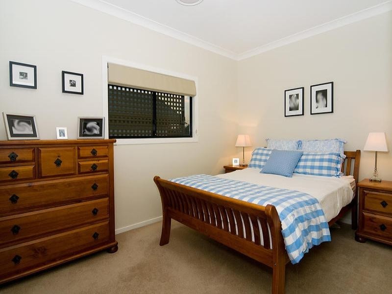 70 Borden Street, Sherwood QLD 4075