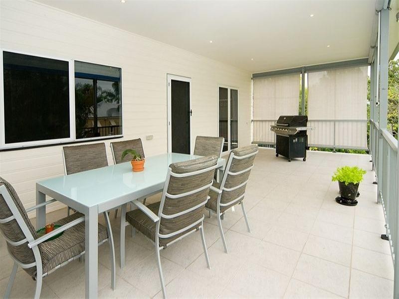 28 Graceville Avenue, Graceville QLD 4075