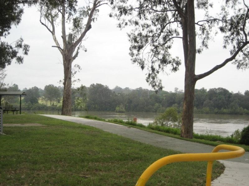 1a/46 Counihan Road, Seventeen Mile Rocks QLD 4073