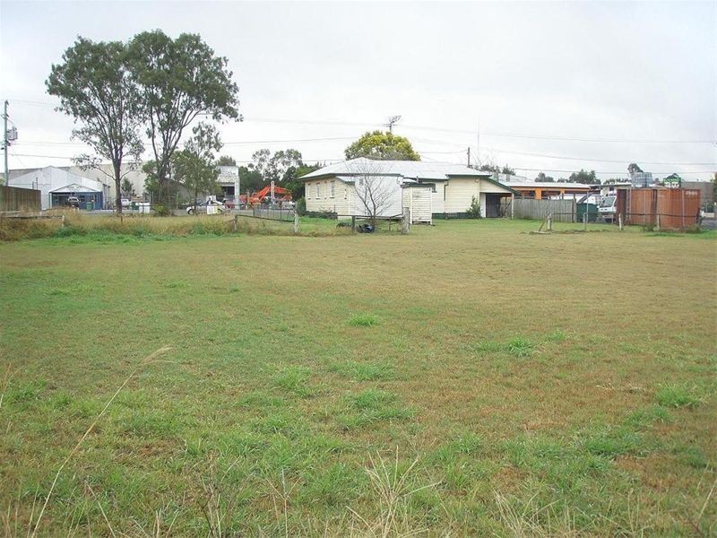 102 Briggs Road, Raceview QLD 4305