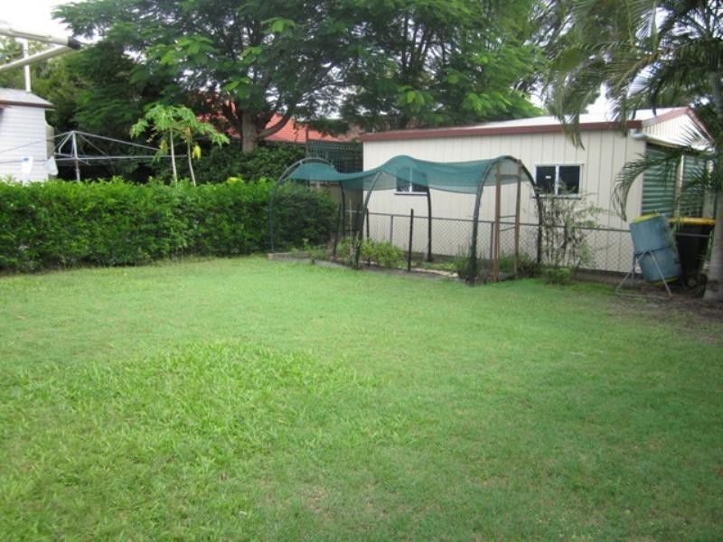 23 Sandon Street, Graceville QLD 4075