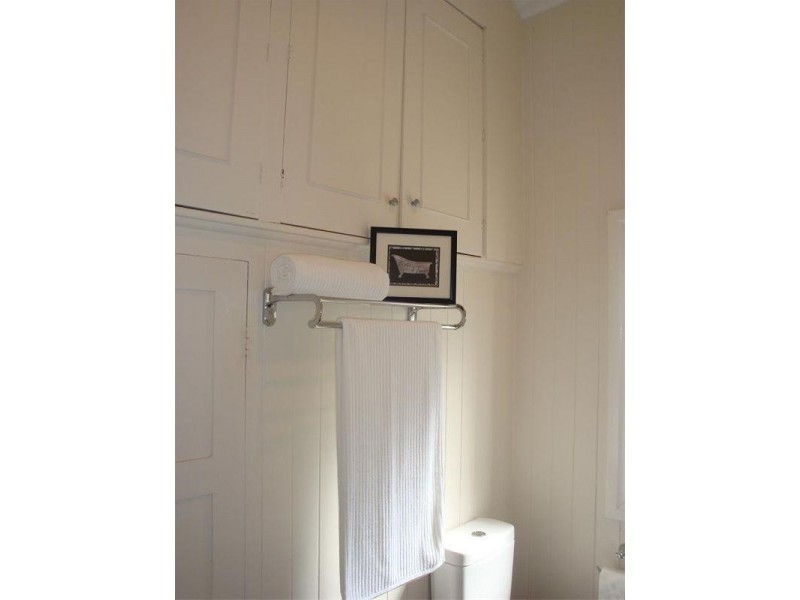 42 Junction Street, Sherwood QLD 4075