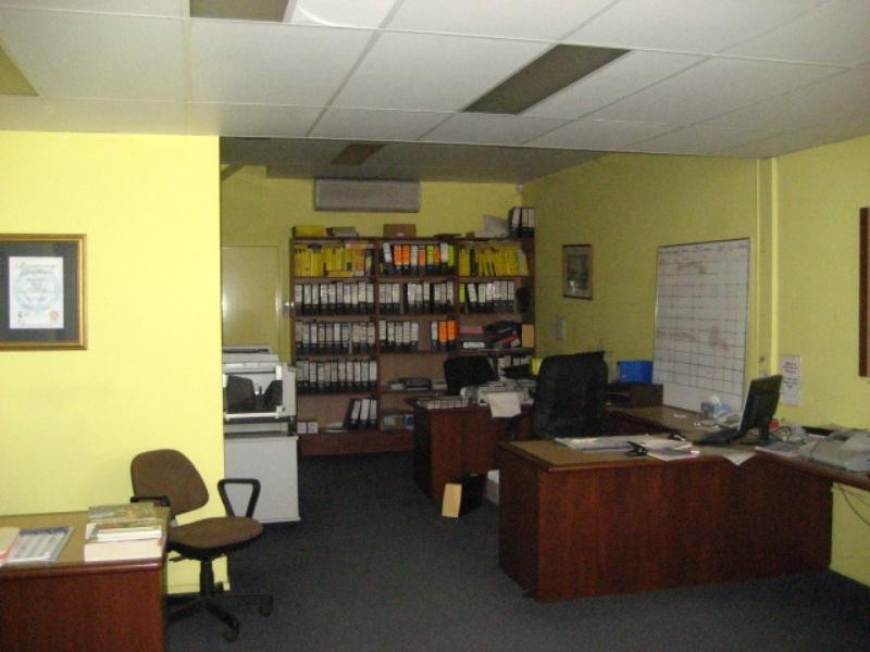 2/16 Sherwood Road, Rocklea QLD 4106