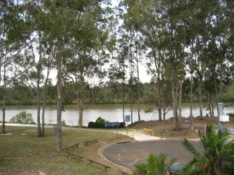 1A/46 Counihan Road, Seventeen Mile Rocks QLD 4073