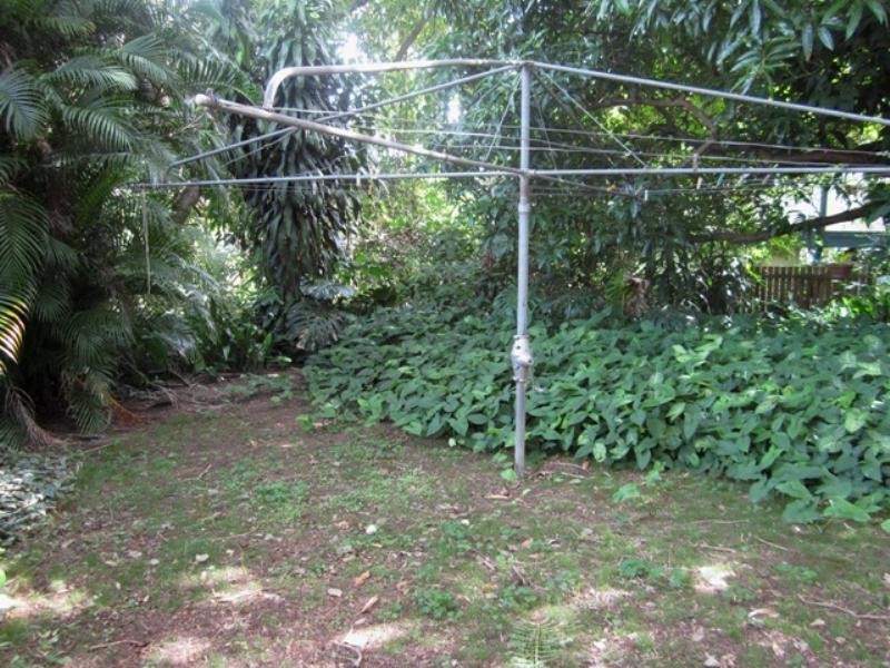 2 Teesdale Street, Corinda QLD 4075