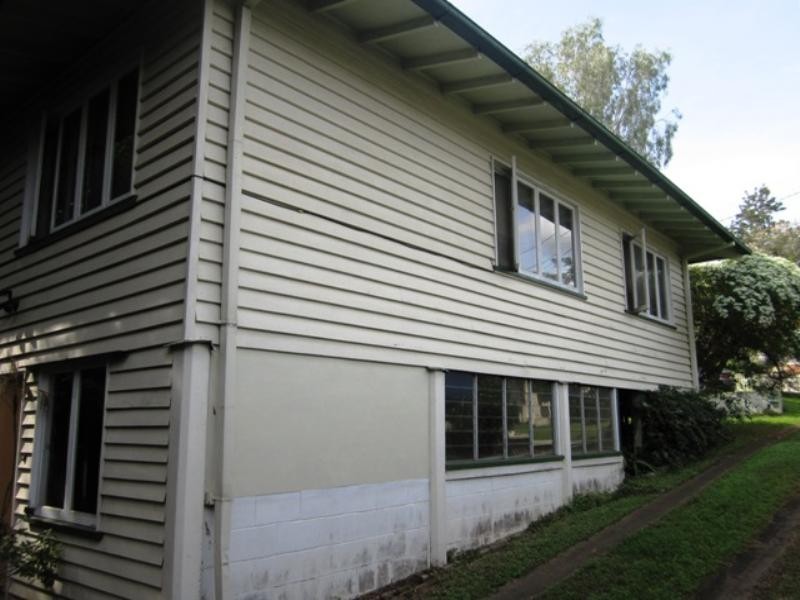 2 Teesdale Street, Corinda QLD 4075