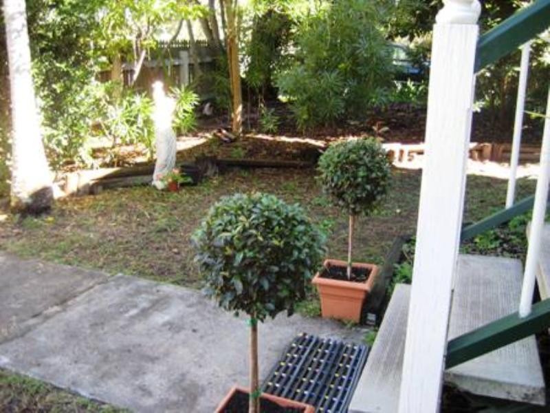 12 Plumer Street, Sherwood QLD 4075