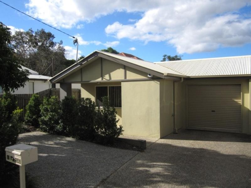 206 Oxley Road, Graceville QLD 4075