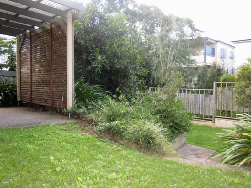 206 Oxley Road, Graceville QLD 4075