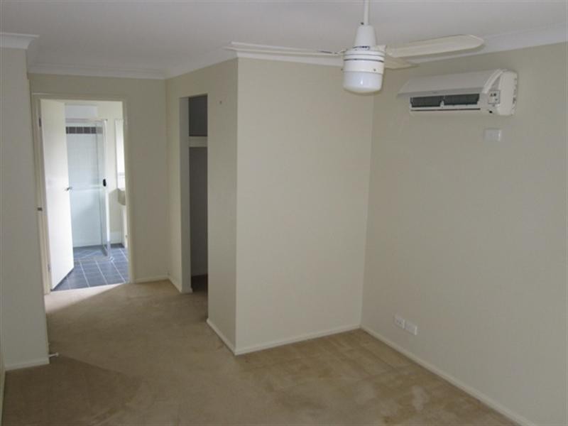 206 Oxley Road, Graceville QLD 4075