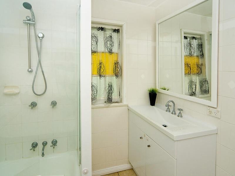 53 Englefield Road, Oxley QLD 4075