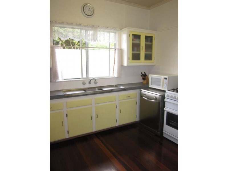 201 Honour Avenue, Chelmer QLD 4068