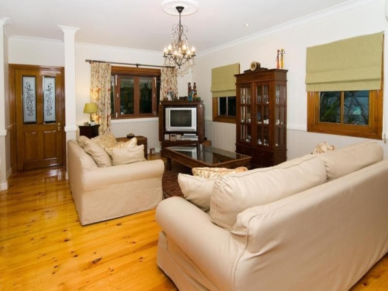 38 Chelmer St East, Chelmer QLD 4068