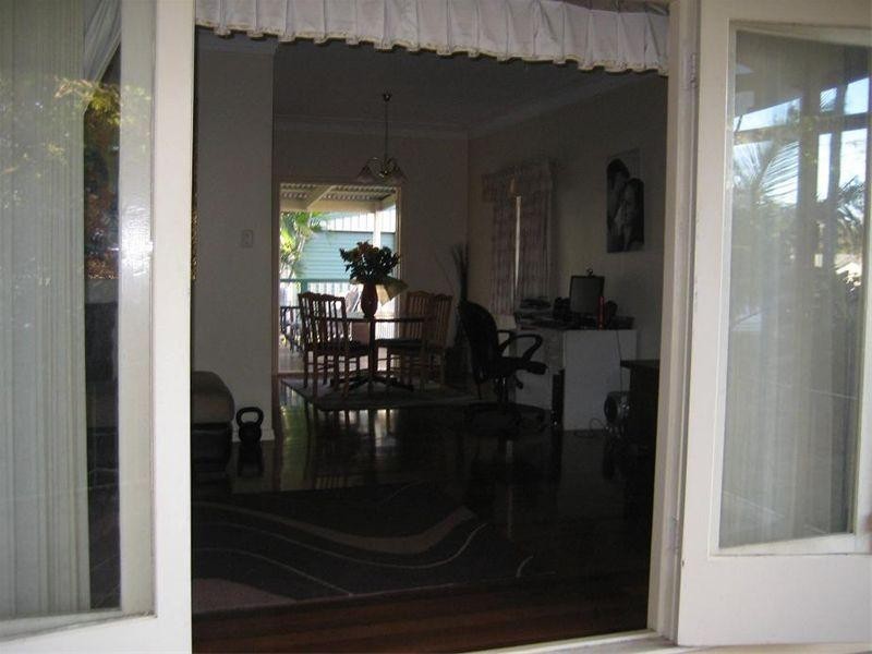 43 Camelot Street, Tennyson QLD 4105