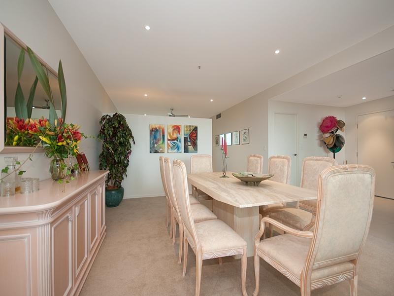 220/205 King Arthur Terrace, Tennyson QLD 4105