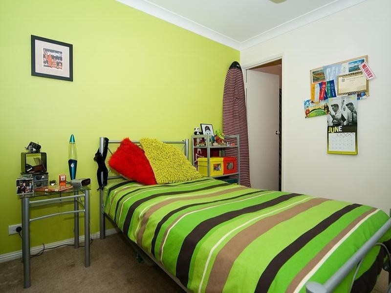 30 Tangmere Street, Chapel Hill QLD 4069