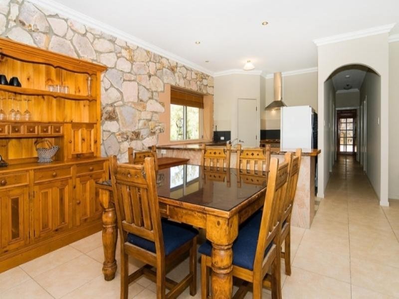 Upper Brookfield QLD 4069